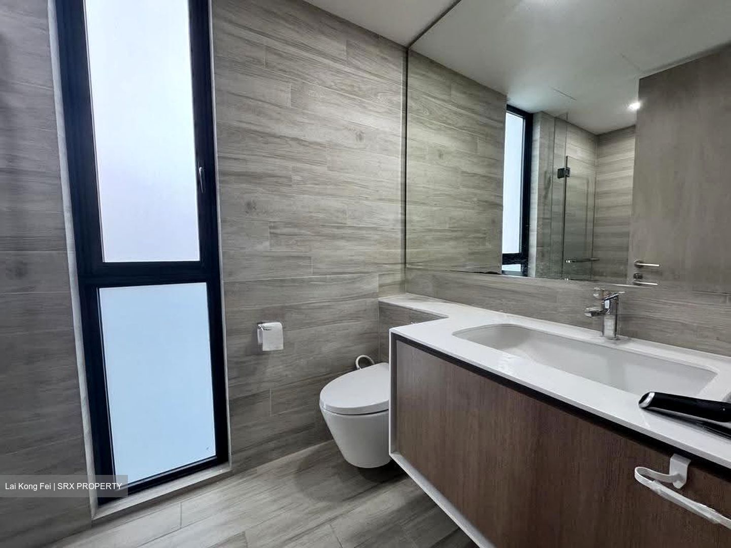J Gateway (D22), Condominium #613693771